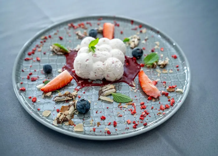 Hotel Atena Wedding, Business & Ciechanow